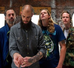 Δείτε τους Baroness να παίζουν την πρώτη συναυλία τους μετά το ατύχημα