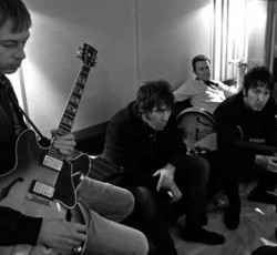 Οι Beady Eye προκαλούν με το νέο τους album 