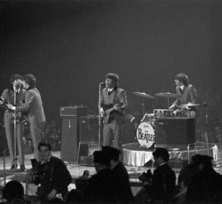 Ο Ron Howard σκηνοθετεί το νέο ντοκιμαντέρ των Beatles 