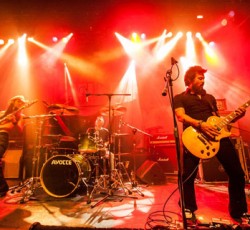 Beggar's Blues Diary - "Desperate Rock 'N' Roll": προακρόαση 