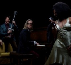 Ξεκίνησε η προπώληση των εισιτηρίων για τη συναυλία των The Bellrays στην Αθήνα. Ποιό θα είναι το support group