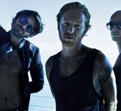 Οι Biffy Clyro κατακτούν την πρώτη τους πρωτιά στα charts του Ην. Βασιλείου