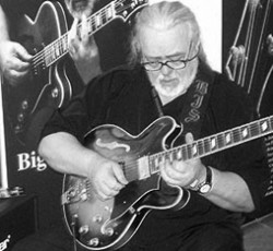 Έφυγε από τη ζωή ο Big Jim Sullivan, σημαντικός session κιθαρίστας και δάσκαλος του Ritchie Blackmore 