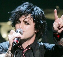 Στο musical του "American Idiot" θα παίξει ο Billie Joe Armstrong 