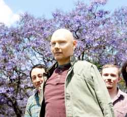 8-ωρη συναυλία με ειδικό χαρακτήρα ανακοίνωσε ο Billy Corgan 