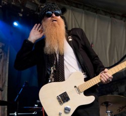 Αναπάντεχη στροφή του Billy Gibbons των ZZ Top προς την ηλεκτρονική dance μουσική 