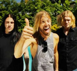 Σε streaming ολόκληρο το ντεμπούτο των Birds Of Satan του drummer των Foo Fighters 