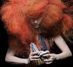 Τον Μάρτιο η «νέα» Bjork 