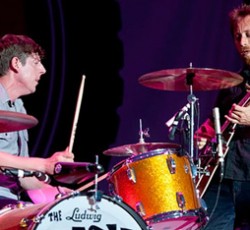Οι The Black Keys μηνύουν την Pizza Hut και την Home Depot