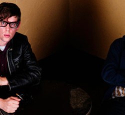 Σε συμβιβασμό οι The Black Keys με την Pizza Hut και την Home Depot 