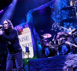 Σχεδόν στην κορυφή το νέο DVD των Black Sabbath 