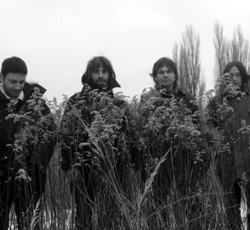 Για το πρώτο τους album ετοιμάζονται οι Black Submarine (πρώην μέλη των Verve) 