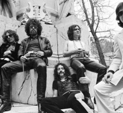 Η αρχική σύνθεση των Blue Oyster Cult επανενώνεται για ειδική συναυλία 
