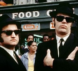 Επιστρέφουν στη μικρή οθόνη οι Blues Brothers; 