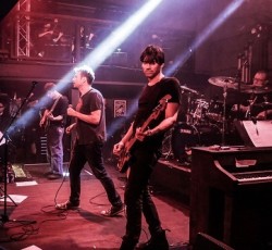 Οι Blur παίζουν ζωντανά ολόκληρο τον επερχόμενο νέο δίσκο τους 