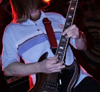 Ο Bob Balch των Fu Mancu άνοιξε μουσική σχολή 