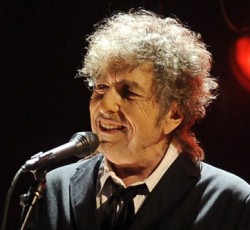 Ποιός indie rocker τα βάζει με τον Bob Dylan; 