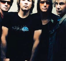 Οι Bon Jovi εγκαινιάζουν το ''O2 Arena'' στο Λονδίνο, την Κυριακή, 24 Ιουνίου 