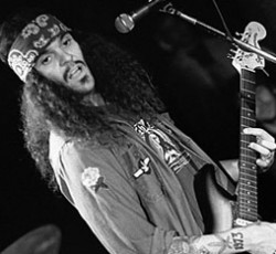 Έξω φρενών ο Brant Bjork με τον Josh Homme για το θέμα των Kuyss 