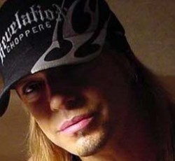 Εγχείρηση καρδιάς για τον Bret Michaels