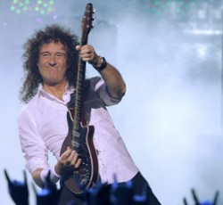 Ο Brian May στο νέο δίσκο της Lady Gaga