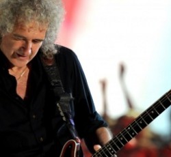 Brian May: «Θα ήθελα να ήμουν μέλος των AC/DC» 