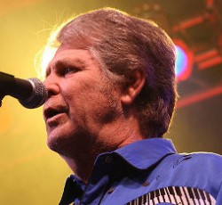 Φρενάρει η συναυλιακή επανένωση των Beach Boys 