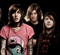 «Θα ήθελα το burger μου με ολίγη... Bring Me The Horizon» 