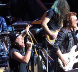 Bruce Dickinson, Glenn Hughes, Ian Paice και Rick Wakeman στο "Burn" προς τιμήν του Jon Lord (video) 