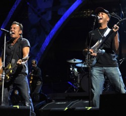 Ο Bruce Springsteen ηχογραφεί δίσκο με τον Tom Morello (Rage Against The Machine) 