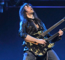Σε σοβαρό τροχαίο ατύχημα ενεπλάκη ο "Bumblefoot" 