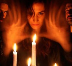 Εικόνα και ήχος για τη «μαύρη γη» των doomsters Castle 