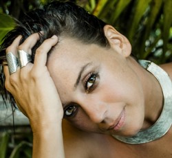 Δελτίο Τύπου: Η Cat Power ζωντανά στην Αθήνα 