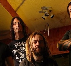 Max Cavalera: «Τα 10 χρόνια που έκανα να παίξω μουσική με τον αδελφό μου ήταν τα δυσκολότερα της ζωής μου»