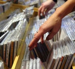 Εταιρία - κολοσσός στη μουσική αγορά προβλέπει το θάνατο των CD 