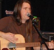 Να συνεργαστεί με τον Krist Novoselic επιθυμεί πρώην drummer των Nirvana 