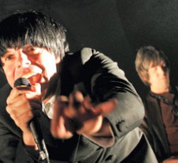 Οι Charlatans επιστρέφουν στις ρίζες τους 