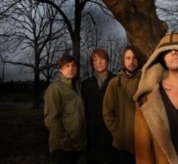 Οι Charlatans για δύο εμφανίσεις στην Ελλάδα. Γνωρίστε τους από κοντά! 