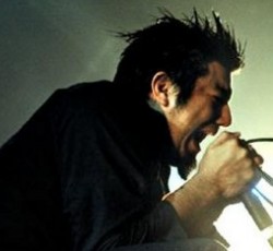 To side-project του Chino Moreno (Deftones) 