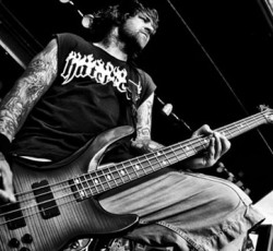 Στο χειρουργείο ο μπασίστας των Hatebreed 