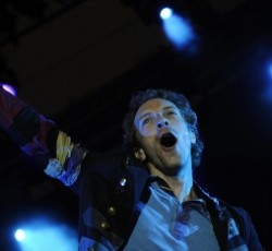 Φόρος τιμής στην Amy Winehouse από τους Coldplay 