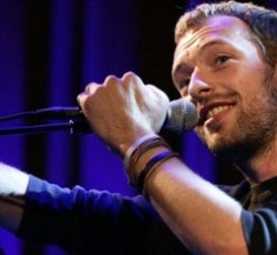 Ο Chris Martin για τη συνεργασία των Coldplay με τη Rihanna: «Δεν έχουμε τίποτα να χάσουμε» 