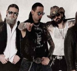 Δείτε τους Chrome Division να διασκευάζουν Johnny Cash 