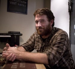 Ακούστε το "Non Typical" από το νέο album του Chuck Ragan 