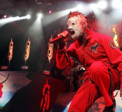 «Μαύρισαν» το site και τα social media των Slipknot 
