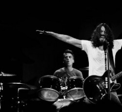 Δείτε το video clip του Chris Cornell για το "The Keeper" 