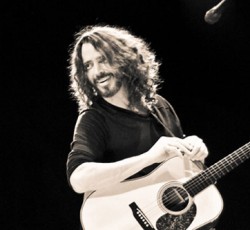 O Chris Cornell διασκευάζει Pearl Jam παρέα με τους Avett Brothers 