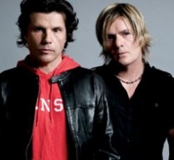 Αυτό το μήνα έρχεται η «Κάψουλα» των Cult 