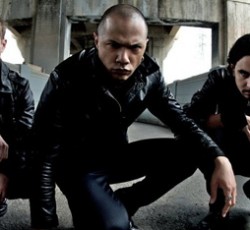 Οι Danko Jones ...βλασφημούν με gospel χορωδία στο "I Believed In God" 