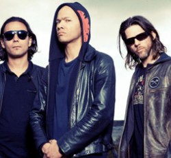 Μία «απλά όμορφη μέρα» για τους Danko Jones 